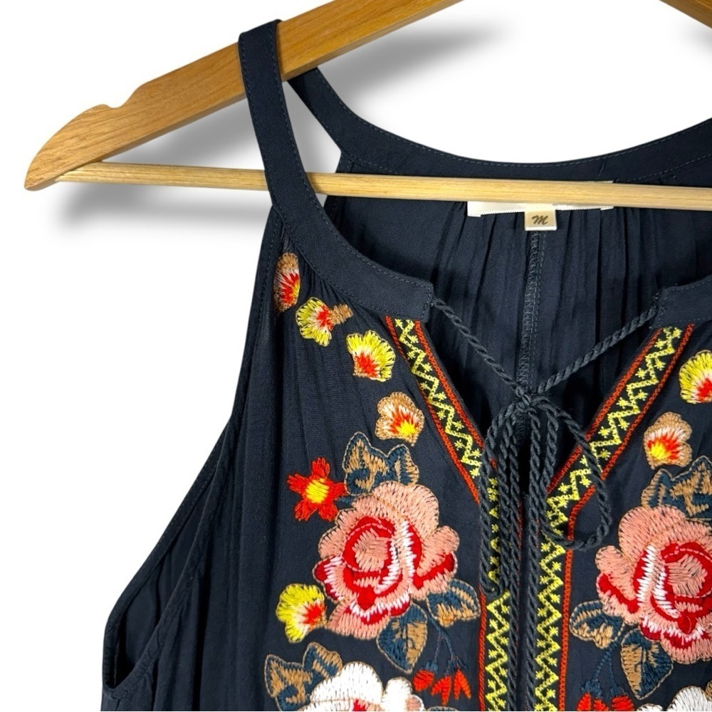 Andree By Unit High Neck Embroidered Tie Neck Tank, Midnight Blue, Size Medium - Picture 4 of 11